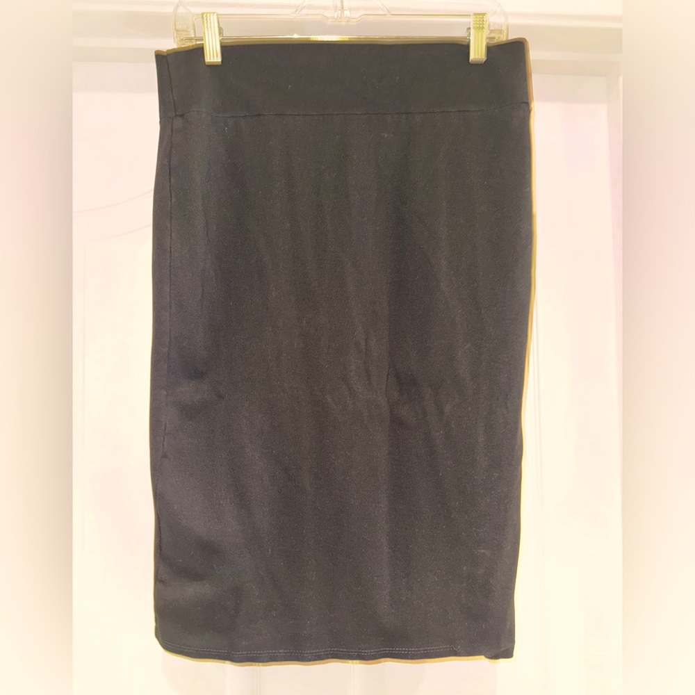 Women’s Double Take skirt, black, size Medium, good condition